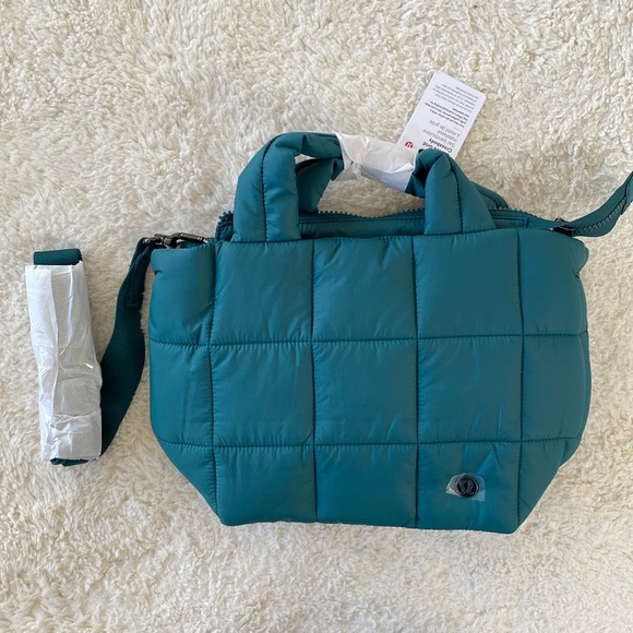 ππ HOST PICK ππ Lululemon Quilted Grid Crossbody Bag Storm Teal NWT - Picture 6 of 11